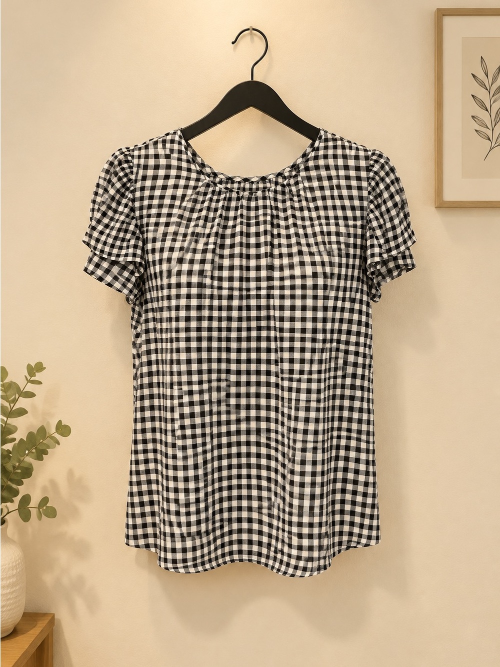 Ann Taylor Black and White Gingham Short Sleeve Blouse